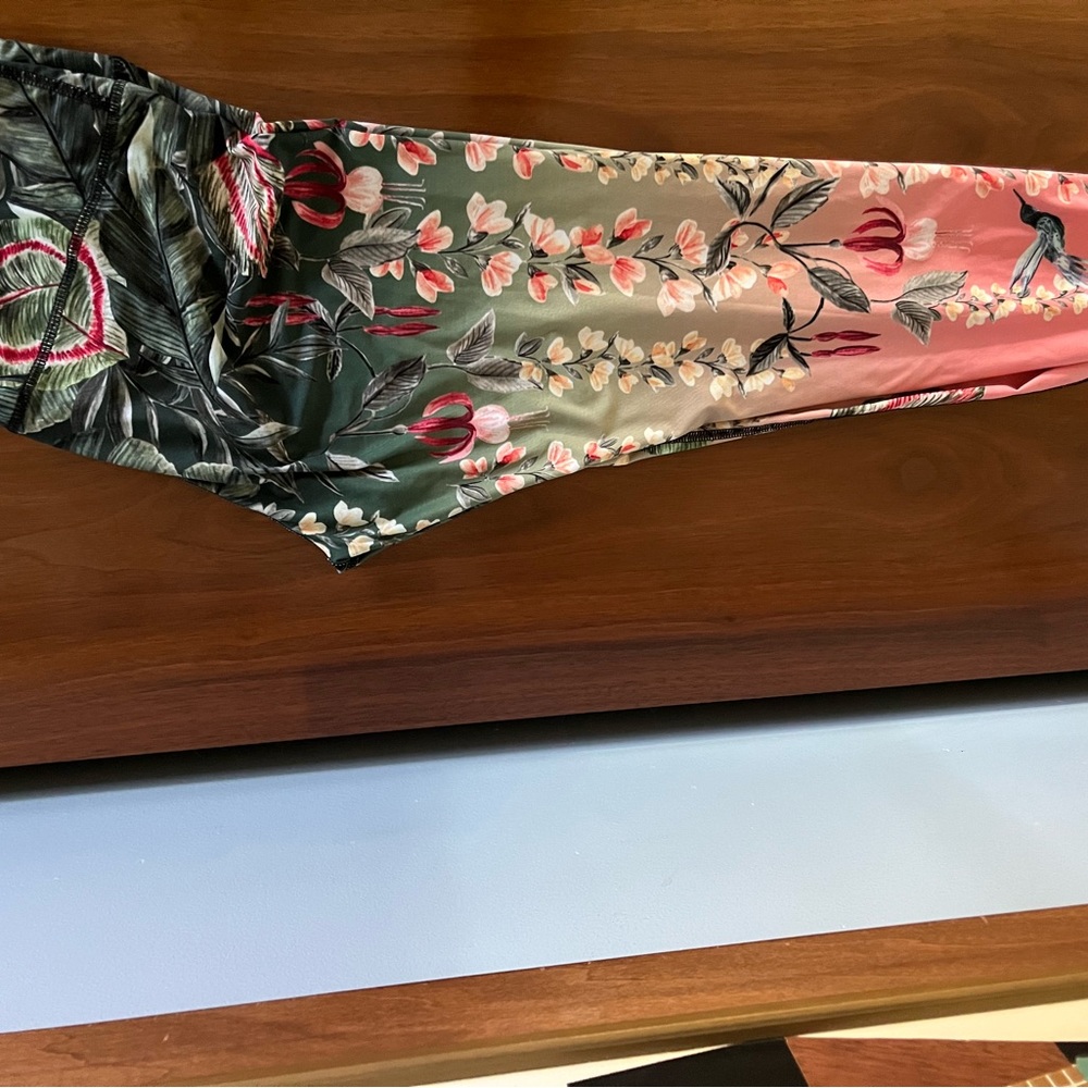 Yoga democracy leggings